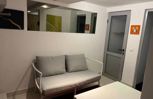 Colibita House | Vila Franceză - Cazare cu jacuzzi pe malul lacului Colibița