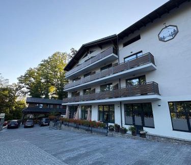 Sovata Hotel | Vila Intre Lacuri