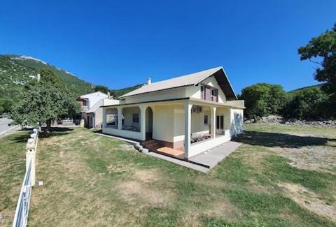 Karlobag House | Vila Velebita - family oasis in the middle of Velebit mountain