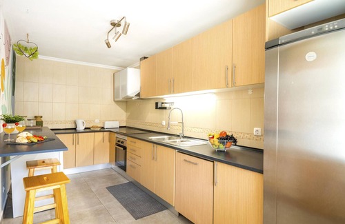Quarteira Villa | Vilamoura: Retreat with Heatable Pool & BBQ