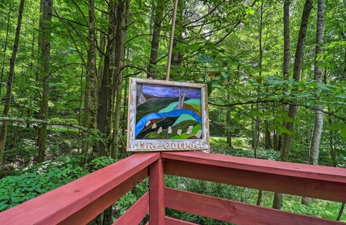 Vilas Cabin | Vilas Treetop Cabin w/ On-Site Creek & Views!