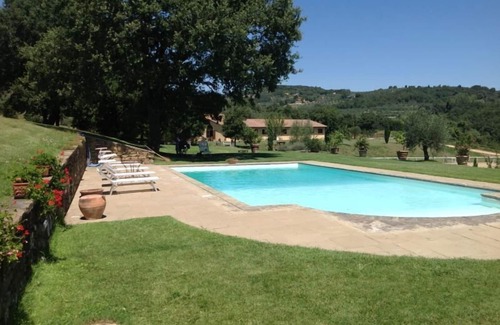 Oliveto Villa | Villa with private pool for 10 persons, 4 bedrooms and 3 bathrooms. In a hilly and panoramic positio