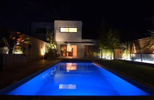 Capbreton Villa | Villa à Capbreton avec Piscine Chauffée, Proche Plages, Pistes Cyclables et Services Hôteliers Inclus - FR-1-791-7