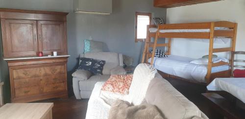 Charleval Villa | Villa à charleval en campagne avec piscine 14 couchages