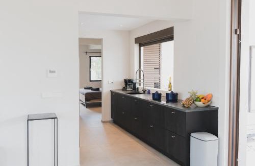 Willemstad Villa | Villa 1 LUX, Jan Sofat, Curacao