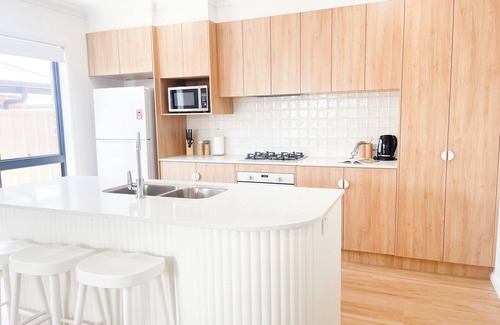 Gobbagombalin Apartment | Villa 1 · Luxury Stay in Gobbagombalin