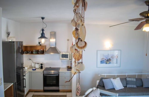 Nea Cryssi Akti Villa | Villa 110 m2 in Agia Irini, walking distance to beach with pool access, 7 guests