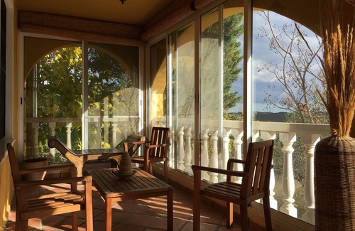 Tibi Ski Chalet | Villa 15min from Alicante, free WiFi, indoor pool, ideal for families.