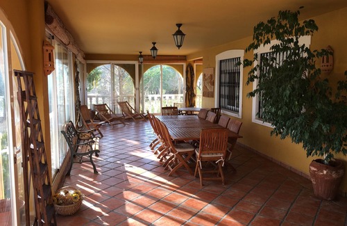 Tibi Ski Chalet | Villa 15min from Alicante, free WiFi, indoor pool, ideal for families.