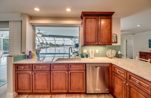Caloosahatchee House | Villa 2 Beautiful Sunsets, Pool, 200' Canal. 52 reviews.