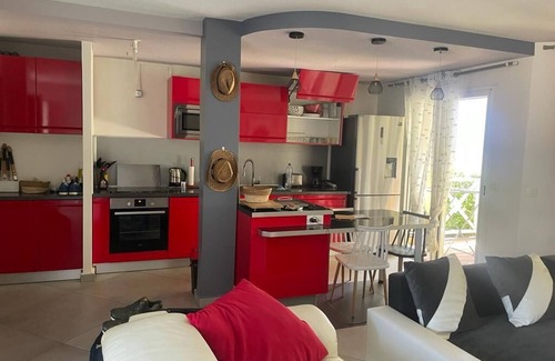 Sainte-Rose Villa | villa 200m from the sea