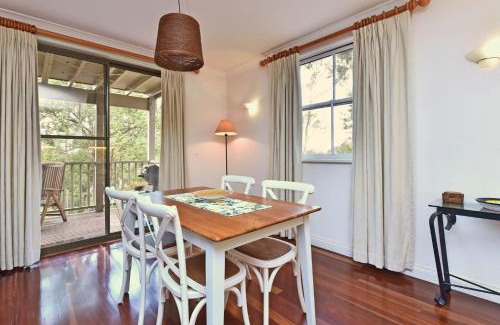 Pokolbin Villa | Villa 2br Bardolino Villa located within Cypress Lakes Resort