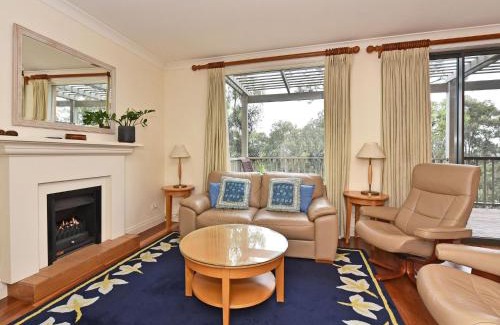 Pokolbin Villa | Villa 2br Prosecco Villa located within Cypress Lakes Resort