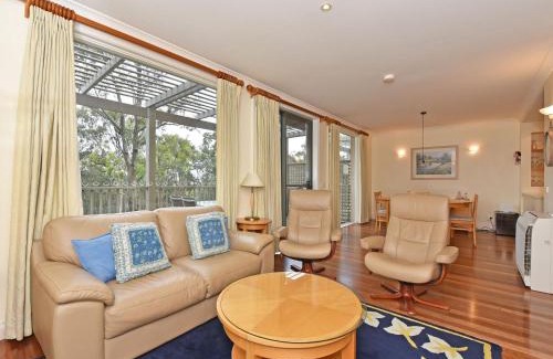 Pokolbin Villa | Villa 2br Prosecco Villa located within Cypress Lakes Resort