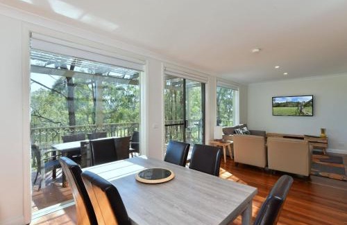 Pokolbin Villa | Villa 2br Vermentino Villa located within Cypress Lakes Resort
