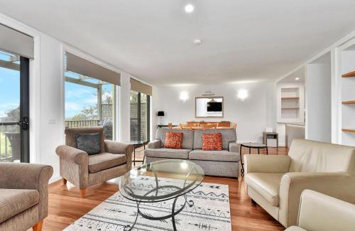 Pokolbin Villa | Villa 3br Malbec Villa located within Cypress Lakes Resort