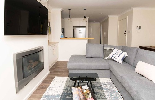 Orange Villa | Villa 4 on March - Private & Cosy, CBD, Free Wi-fi