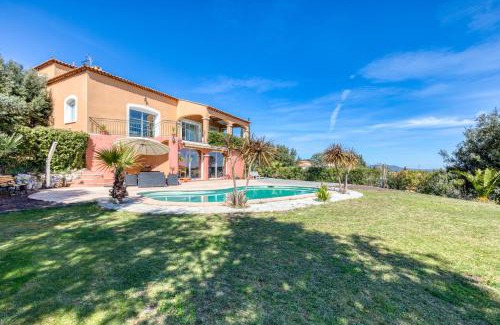 Saint-Gely-du-Fesc Apartment | Villa 6-8p avec jardin et piscine