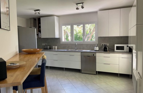 Rognes House | Villa 6 people, lagoon pool, between Aix-en-Provence, Luberon and Alpilles