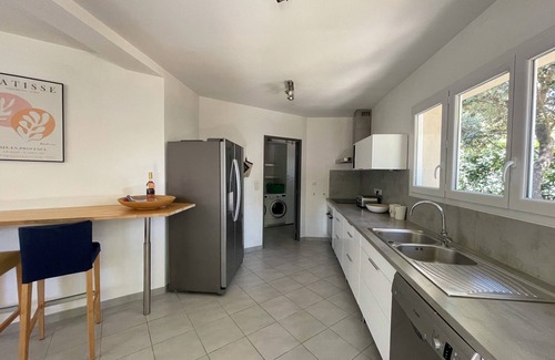 Rognes House | Villa 6 people, lagoon pool, between Aix-en-Provence, Luberon and Alpilles