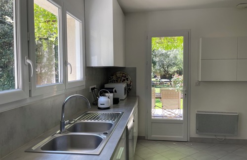 Rognes House | Villa 6 people, lagoon pool, between Aix-en-Provence, Luberon and Alpilles