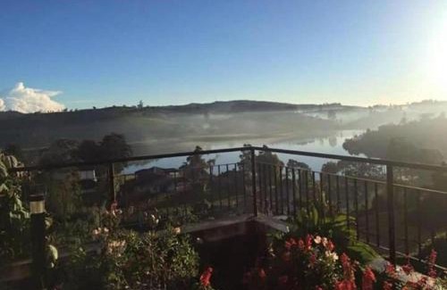 Nuwara Eliya Bed & Breakfast | Villa Acacia Nuwara Eliya