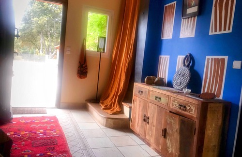 Cotignac House | Villa African Queen, Maison D'artiste à Cotignac