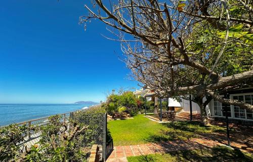 Rincon de la Victoria House | VILLA ALBORAN Beachfront 9PAX