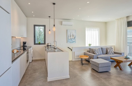 Agios Vasileios Villa | Villa Alina w/infinity pool and sea view,4-bedroom villa at Plakias