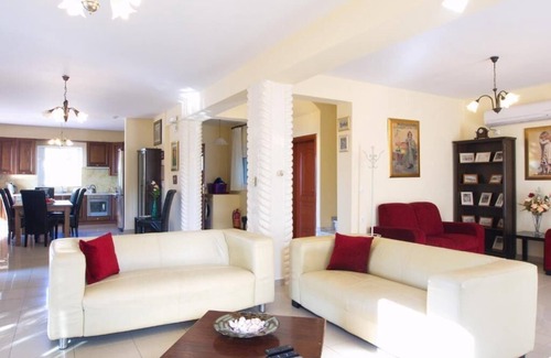 Kateleios Villa | Villa Aliona - Four Bedroom Villa, Sleeps 8