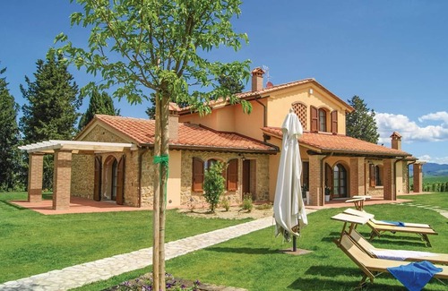 Lajatico Villa | Villa Altea, sourranded by Tuscan hills