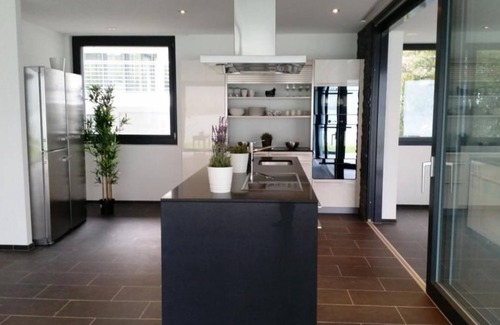 Ruetli House | Villa am See 5/Beach House