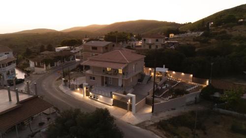 Maries Apartment | Villa Amada - Spacious & Modern Apartment, by Zantewize