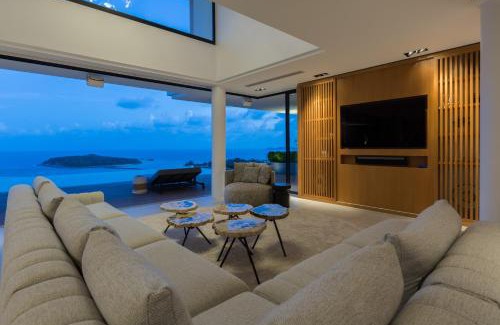 Choeng Mon Villa | Villa Amylia, full service with world-class seaview
