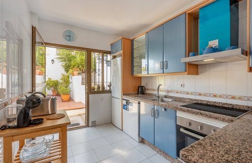 Almunecar Villa | Villa Andaluza with Sea View, Pool, Garden & Wi-Fi
