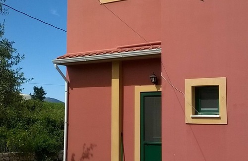 Karavomylos Villa | VILLA ANDREAS Family- friendly & friends- friendly