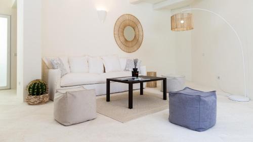 Liscia di Vacca Villa | VILLA ANGA 10&1, Emma Villas