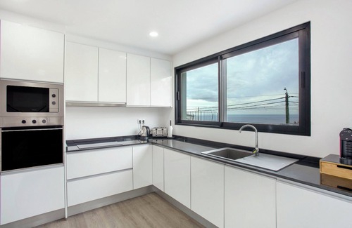 Monte Villa | Villa 'Angela' with Sea View, Private Pool and Wi-Fi