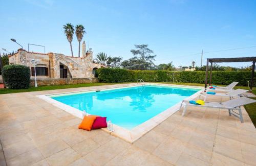 San Vito dei Normanni Villa | Villa Anna by Villa Plus