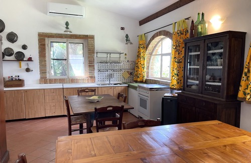 Pisticci Villa | Villa Antonella - Pisticci - The Manor House