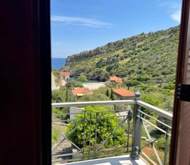 Steni Dirfyos House | Villa Apanemia Tsakaioi