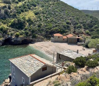 Steni Dirfyos House | Villa Apanemia Tsakaioi