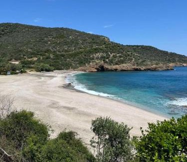 Steni Dirfyos House | Villa Apanemia Tsakaioi