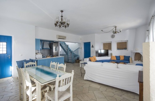 Krotiri Villa | Villa "Aperado", luxury complex with pool, spectacular views, tennis court