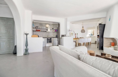 Faros Armenistis Villa | Villa Aquata by Mermaid Luxury Villas