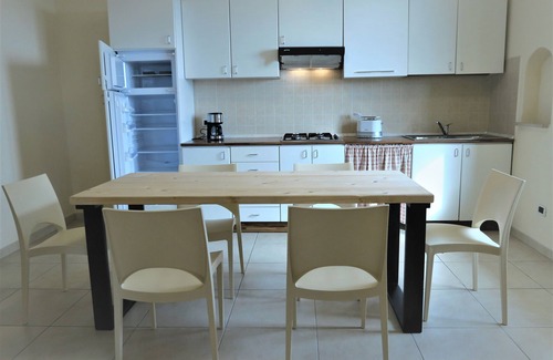 Gardola Villa | Villa Arianna, privacy with amazing lake view, swimming pool, barbecue, parking.