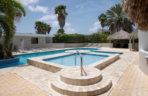 Marie Pampoen Villa | Villa at secured gated resort near Mambo Beach!