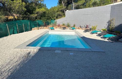 Puyloubier Villa | Villa au pied de la sainte Victoire