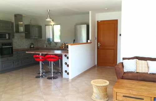 Valaurie Villa | Villa Avec Belle Vue, Piscine et Terrain de Pétanque