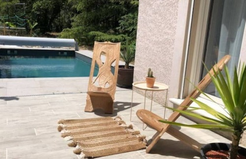 Langlade Villa | Villa Avec Piscine, Billard & Babyfoot